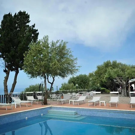 Punta Cilento Feriepark Pisciotta