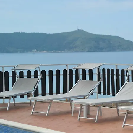 Prázdninový areál Punta Cilento *