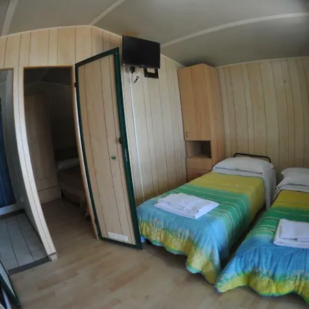 Punta Cilento 홀리데이파크 *